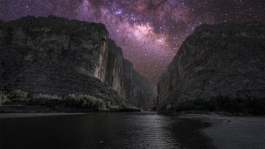 Big Bend: Rio Grande, Santa Elena Canyon, and the Milky Way. © Stanley Ford/Shutterstoc