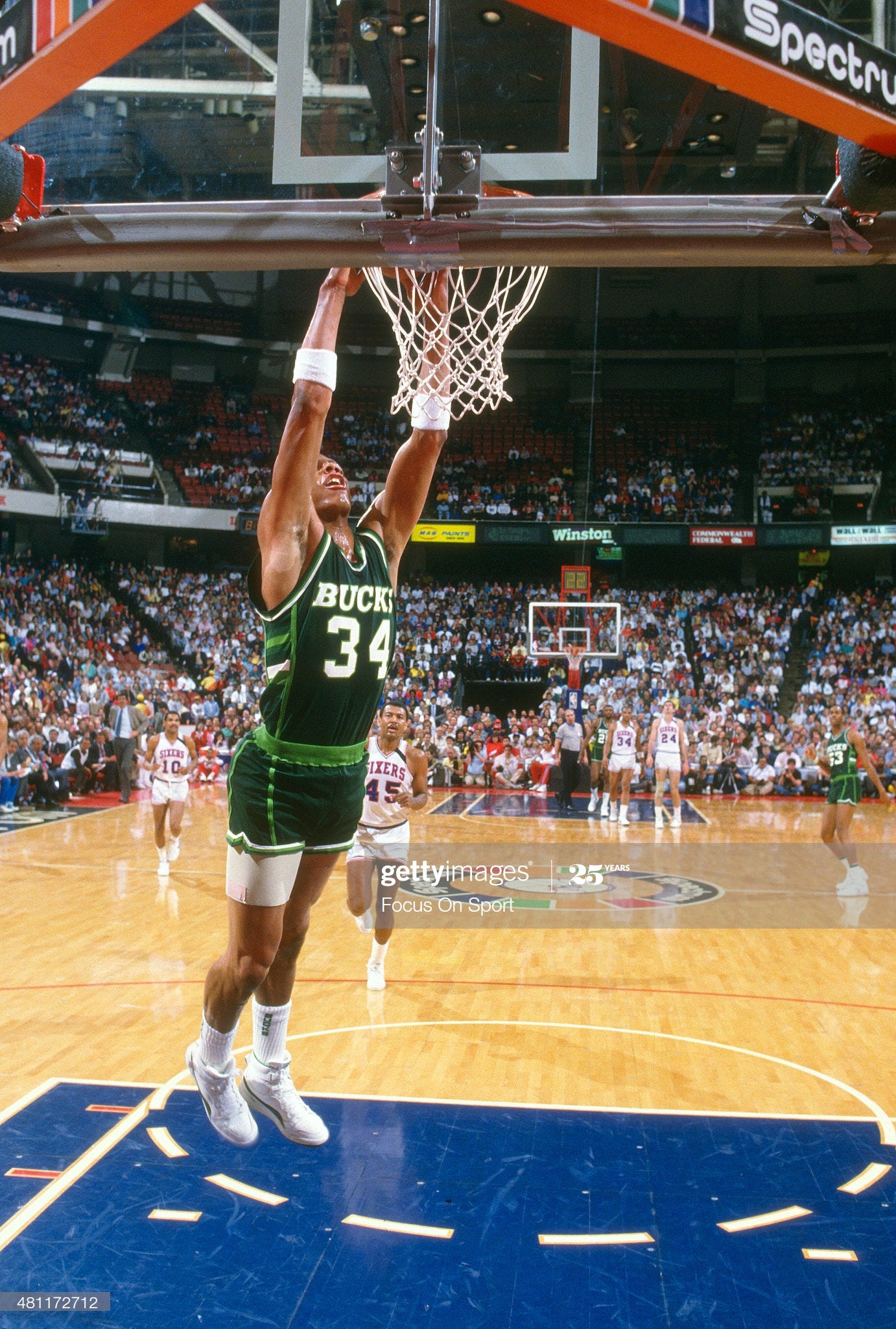 Terry Cummings - by Curtis M. Harris - ProHoopsHistory