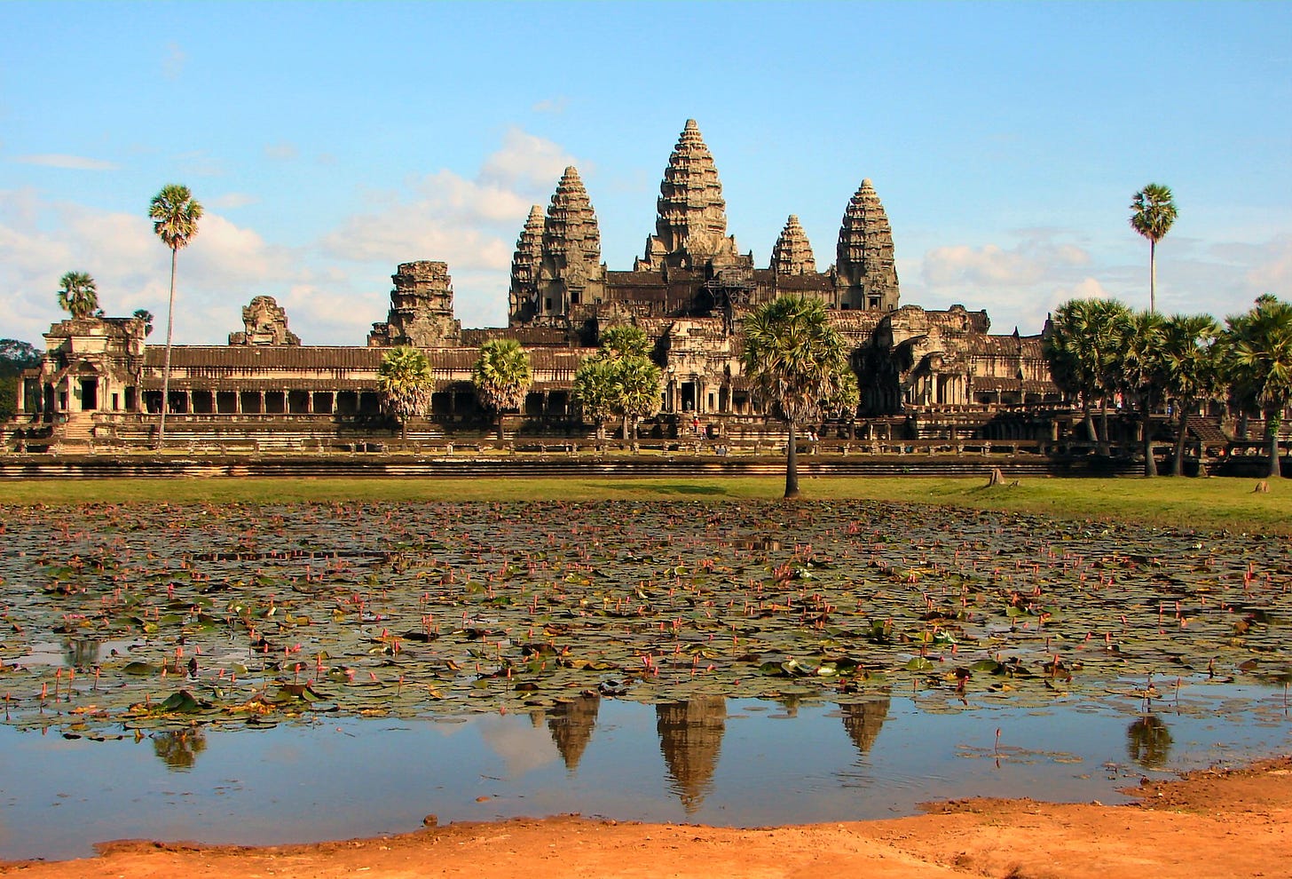 File:Angkor Wat.jpg - Wikimedia Commons