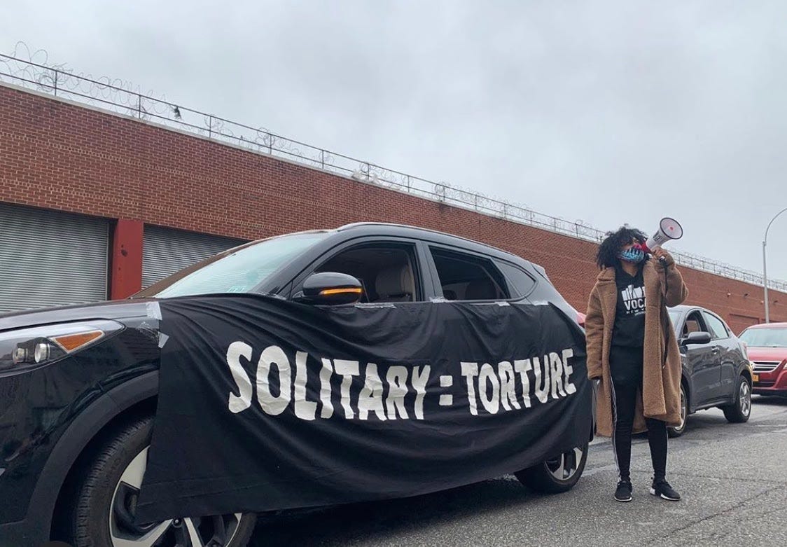 Tatiana outside of the Brooklyn Metropolitan Detention Center