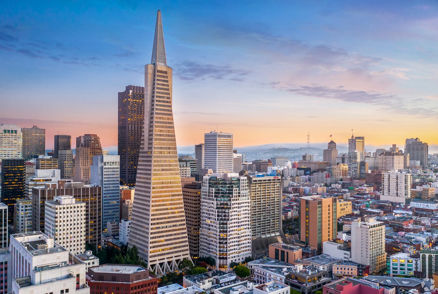 San Francisco’s Iconic Transamerica Pyramid Building Being ...