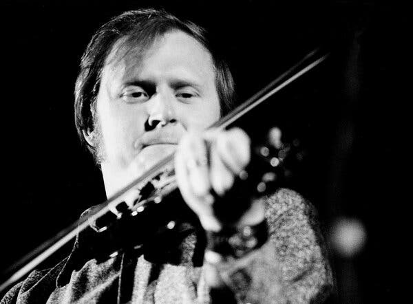Byron Berline in performance with the Flying Burrito Brothers in Amsterdam in 1972. He wove elements of pop, jazz, blues and rock into an old-timey approach on the fiddle.