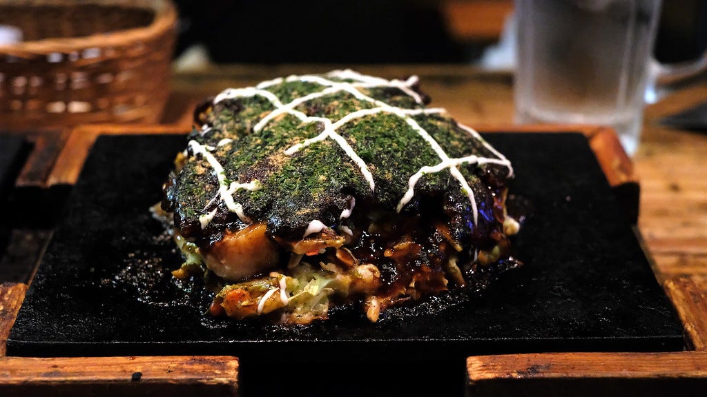 Hozenji-yaki okonomiyaki at Yakizen © Florentyna Leow