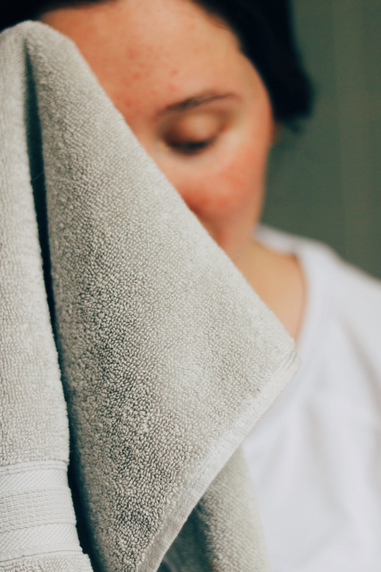 The Easiest, 3 Step Skin Care Routine for Women in their 20s