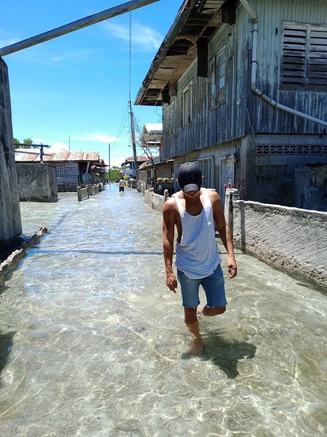r/mildlyinteresting - A clear water flooded a town in the Philippines. r/mildlyinteresting - A clear water flooded a town in the Philippines.