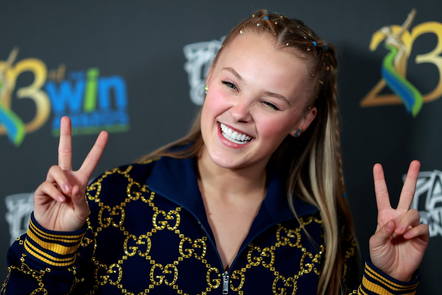 JoJo Siwa Dyed Her Hair Brown, and She Looks Totally Different | Glamour