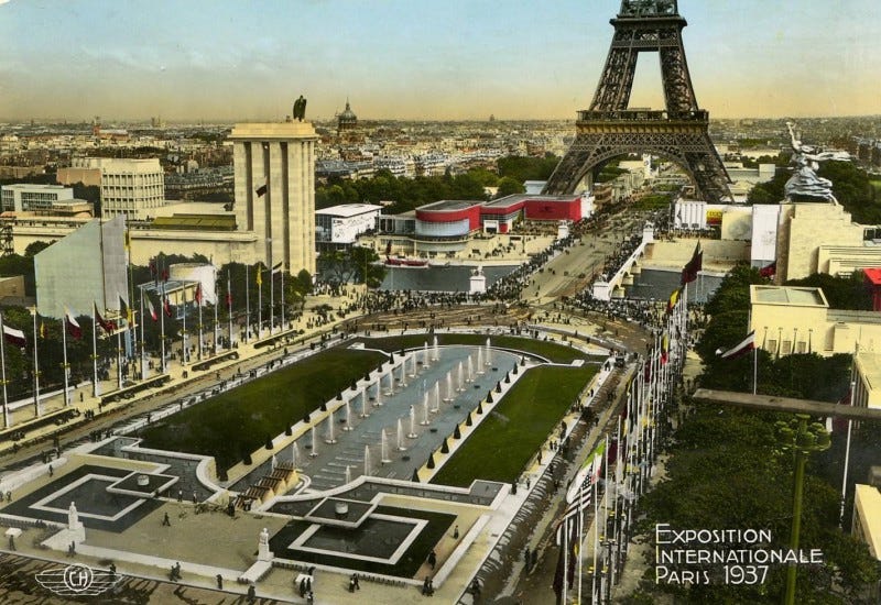 Carte postale, Exposition universelle de 1937 à Paris