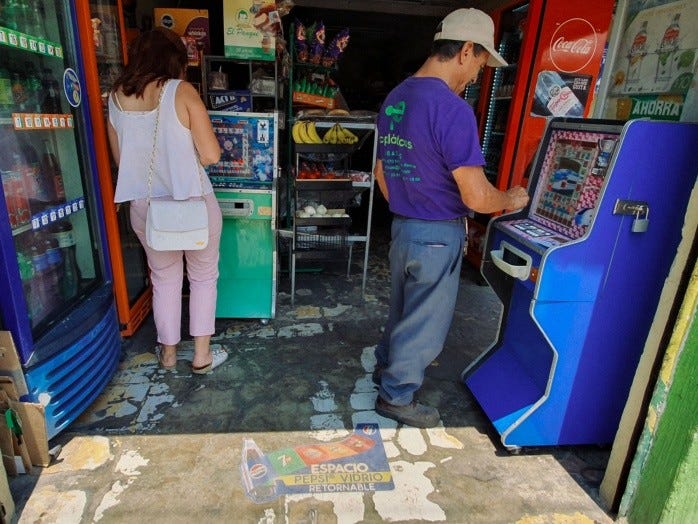 Alcaldías aseguran dos máquinas tragamonedas al día en metrópoli | El  Informador