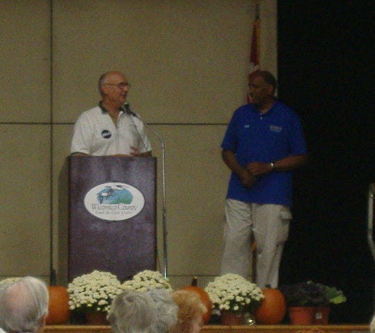 Senator Stoltzfus introduces a U.S. Senate hopeful, Lt. Gov. Michael Steele.