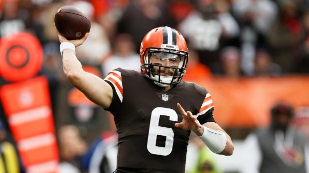 Cleveland Browns quarterback Baker Mayfield throws ...