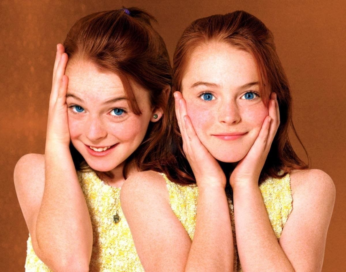 Lindsay Lohan and her 'Parent Trap' co-stars reunite after 22 years | The  Star