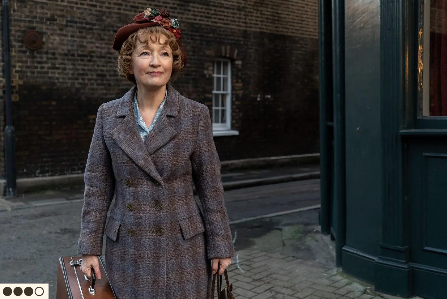 Lesley Manville in Mrs. Harris Goes to Parris (3/4)