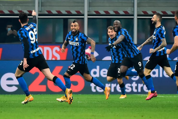 Serie A, Inter-Juve 2-0: decidono Vidal e Barella