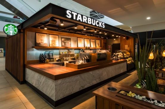 Fotografía de arquitectura comercial: remodelación de cafetería Starbucks  en Zapopan | homify | Diseño de cafetería, Diseño de interiores cafetería,  Interiores de tiendas de café