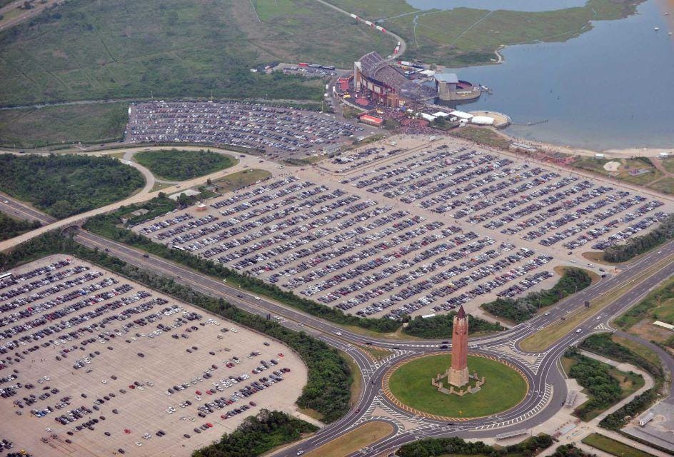 BeyondDC on Twitter: "OTOH, Ocean City's gigantic town-owned oceanfront  public parking lot is maybe the most American thing ever.  https://t.co/YmwF3M7iJW" / Twitter