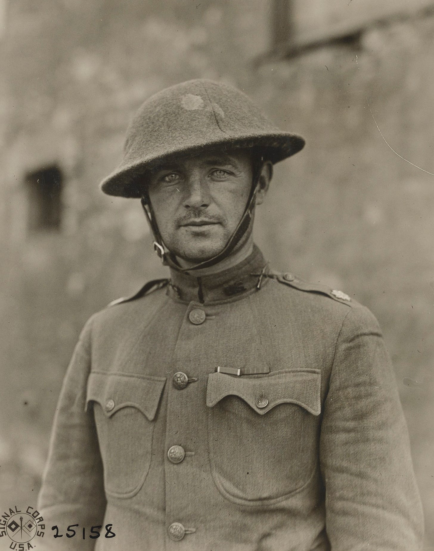 Picture of William Donovan, in uniform (1918).
