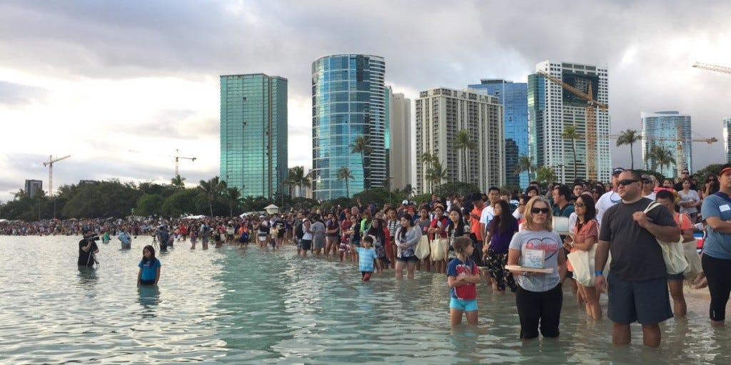 Lantern Floating Hawaii 2015