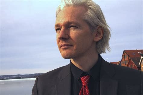 Risultato immagine per assange