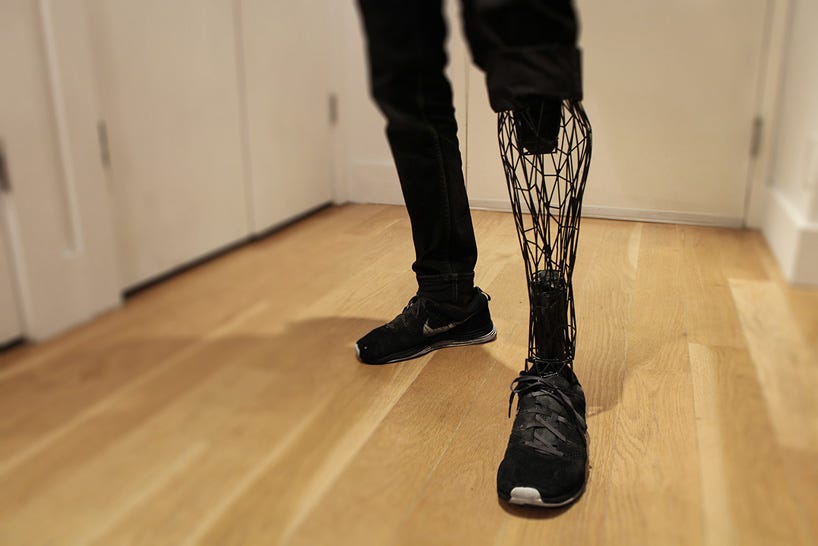 3d-printed-exo-prosthetic-leg-designboom01