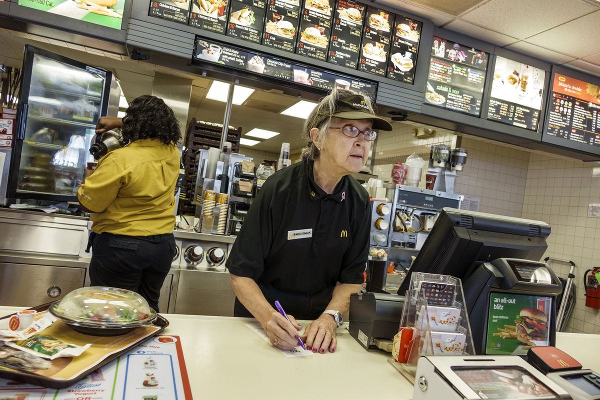 Senior Citizen Jobs at Fast Food Restaurants Replacing Teenagers - Bloomberg