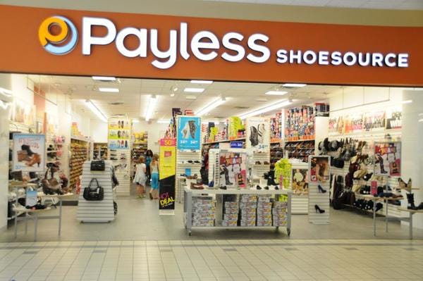 Зазвичай, магазин Payless Shoesource виглядає саме так