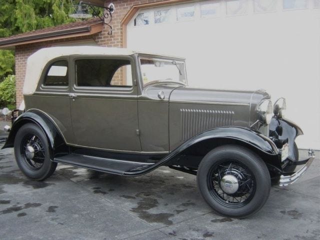 1932 Ford B400 Convertible sedan
