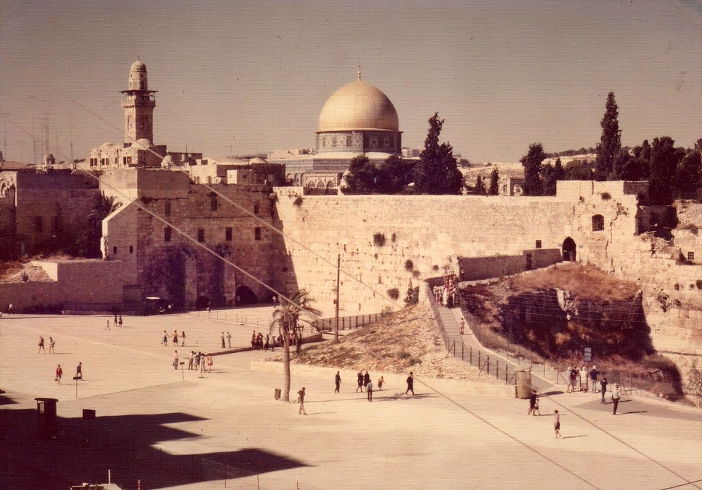 Touring in Jerusalem Israel with Nahal Oz Volunteers - Kot… | Flickr
