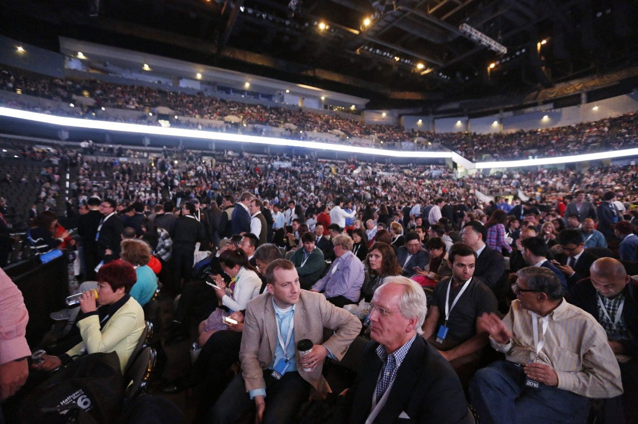 Photos: Berkshire Hathaway's Annual Shareholders Meeting - WSJ