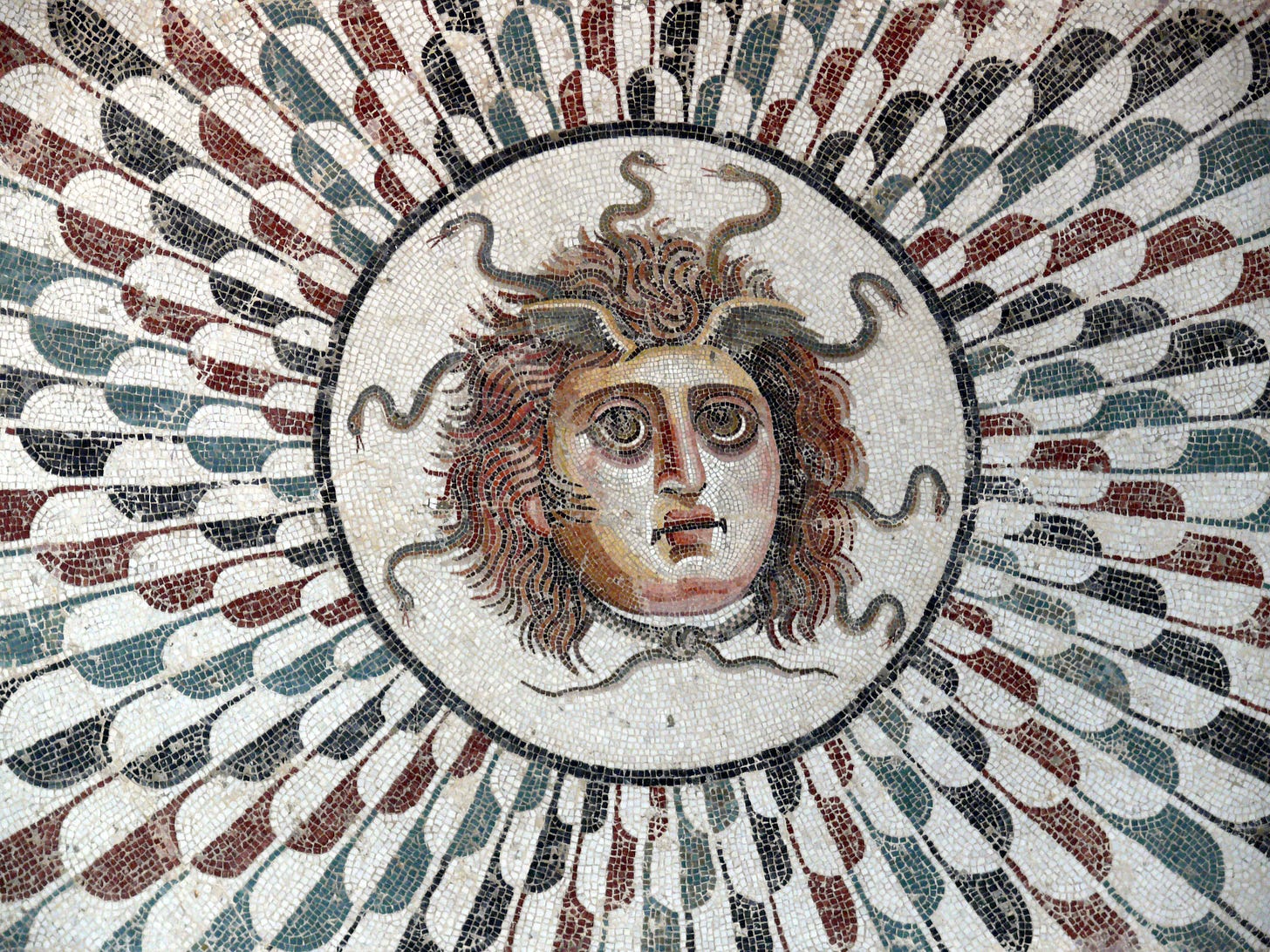 File:Sousse mosaic Gorgon 03.JPG - Wikimedia Commons