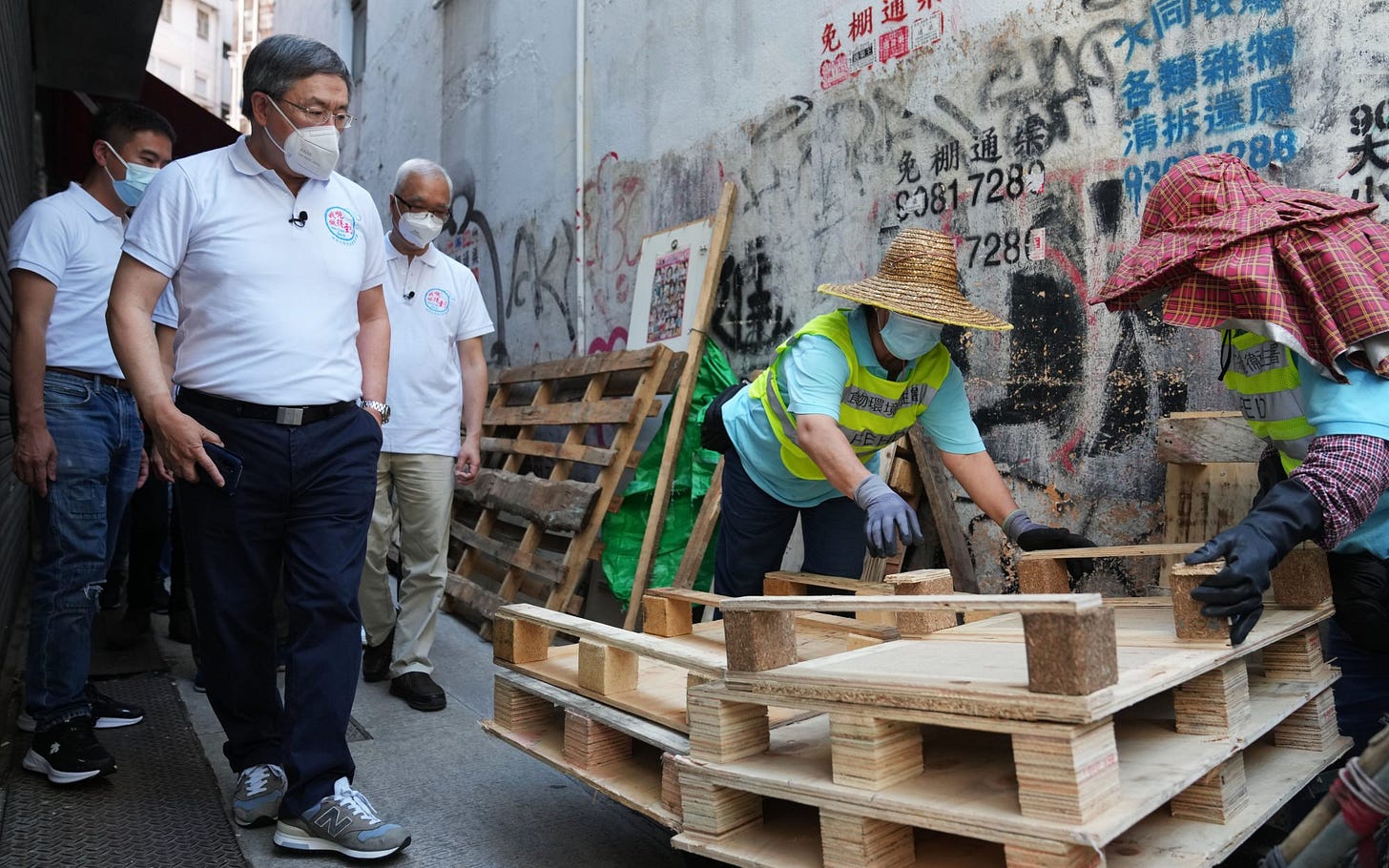 Warner Cheuk (front left) is heading the three-month clean-up campaign. Photo: Sam Tsang Warner Cheuk (front left) is heading the three-month clean-up campaign. Photo: Sam Tsang