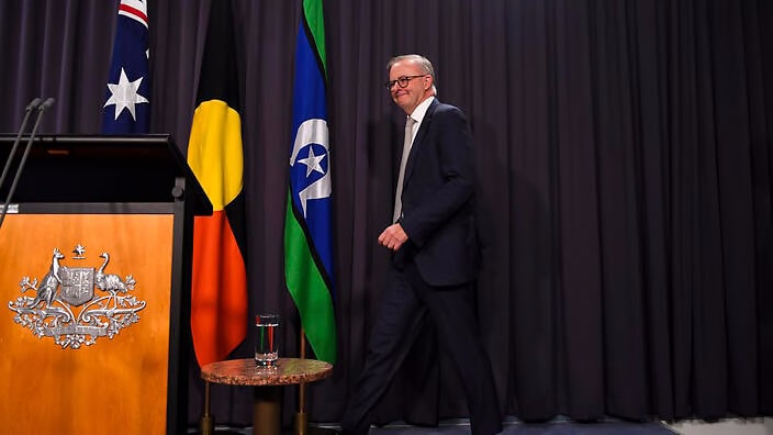 Aboriginal and Torres Strait Islander Flags flank Prime Minister's debut |  NITV