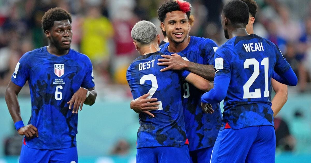 USMNT fends off Iran 1-0 to advance to World Cup knockout stage |  Sportsxchange | albanyherald.com