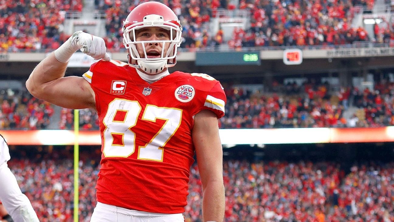 Chiefs' Travis Kelce, after signing extension, says it's 'a beautiful  thing' to have team's trust - ABC7 San Francisco