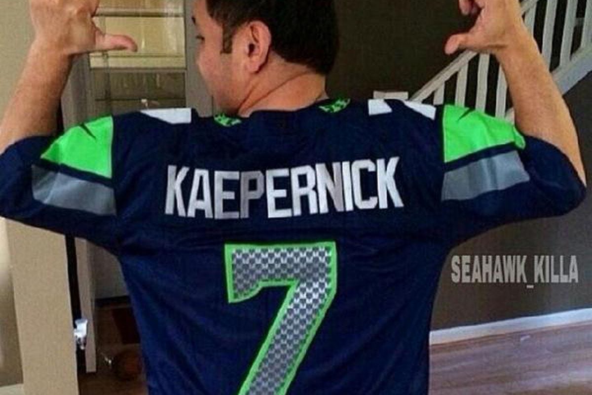 Image result from http://www.ninersnation.com/2014/8/5/5971527/49ers-fan-seahawks-colin-kaepernick-jersey-bet-nfc-title-game