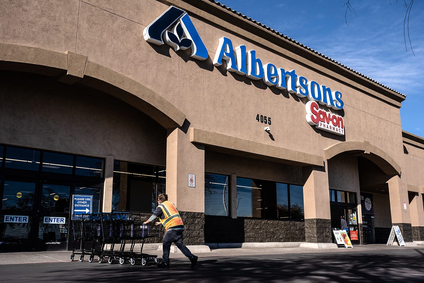 Investors will reap billions if Kroger takes over Albertsons. Workers and  shoppers may not be as happy.
