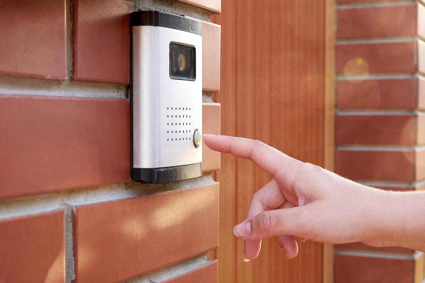 Benefits Of Wireless Doorbell Cameras That May Change Your Perspective