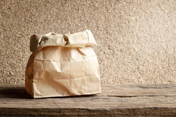 marrón, bolsa de papel - brown bag lunch fotografías e imágenes de stock