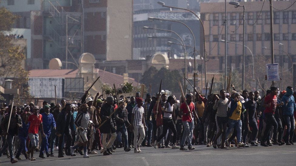 Zuma jailed: Arrests as protests spread in South Africa - BBC News
