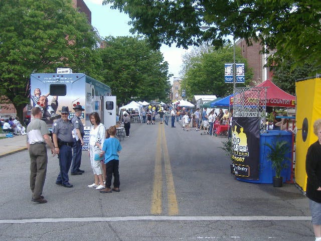 This shot is looking west down Main Street from the corner of Baptist Street.