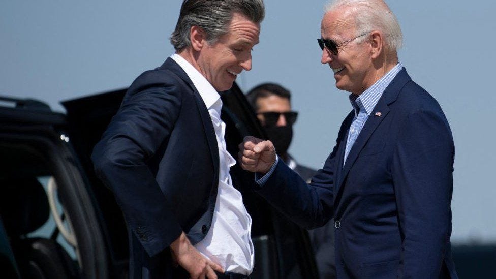 California recall election: Biden campaigns with Gavin Newsom - BBC News