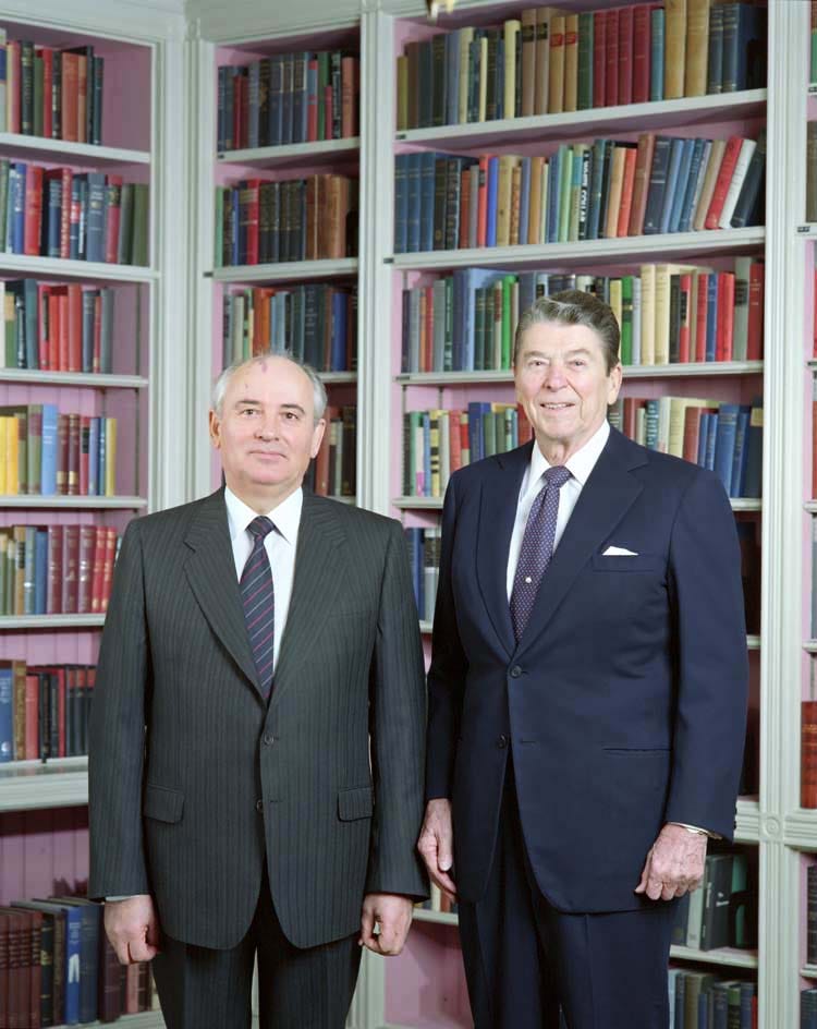 Reagan_Gorbachev_White_House_Library