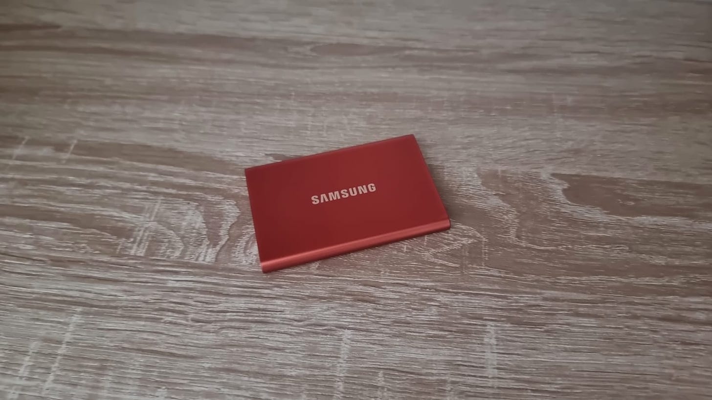 Samsung T5 Portable SSD in red