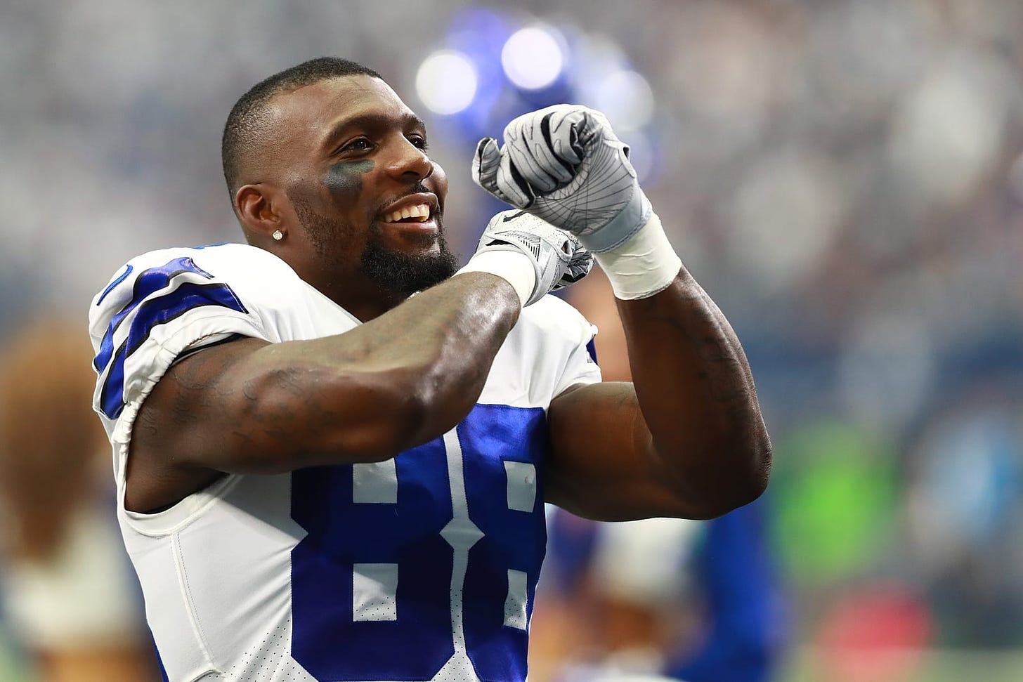 3 reasons Dez Bryant should give the New Orleans Saints a call