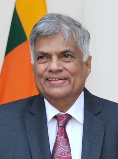 https://upload.wikimedia.org/wikipedia/commons/6/6c/Prime_Minister_of_the_Democratic_Socialist_Republic_of_Sri_Lanka%2C_Mr._Ranil_Wickremesinghe%2C_at_Hyderabad_House%2C_in_New_Delhi_on_September_15%2C_2015_%281%29.jpg