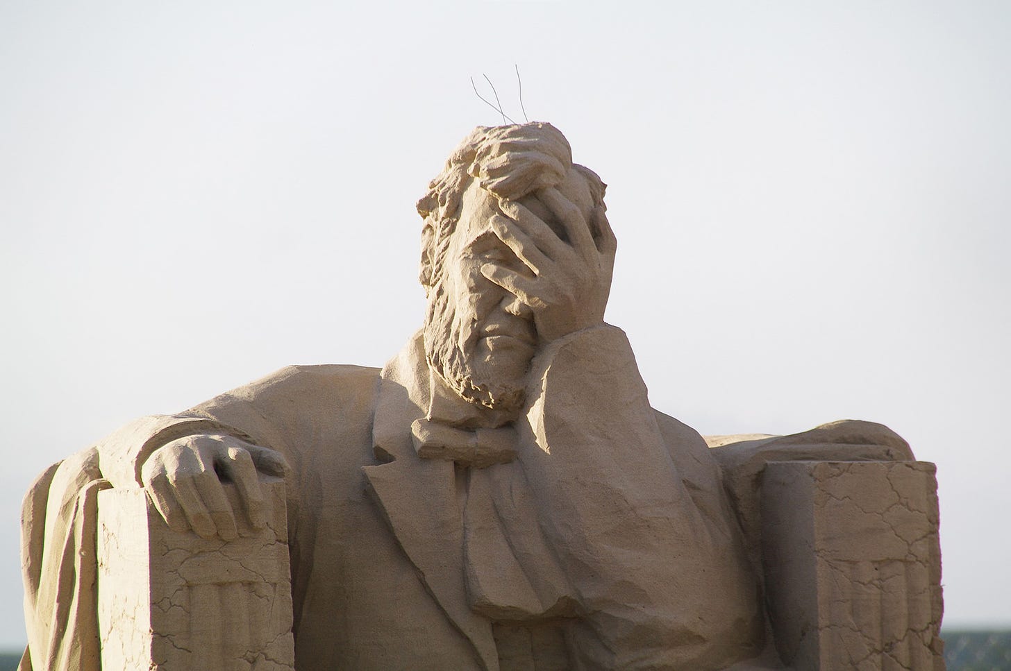 An Award-Winning Sand Sculpture by Damon Langlois Captures a Crumbling  Abraham Lincoln | Colossal