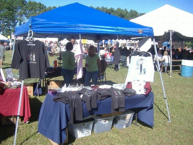 If you wanted a shirt with a wine-related slogan, well, you were in luck this weekend.