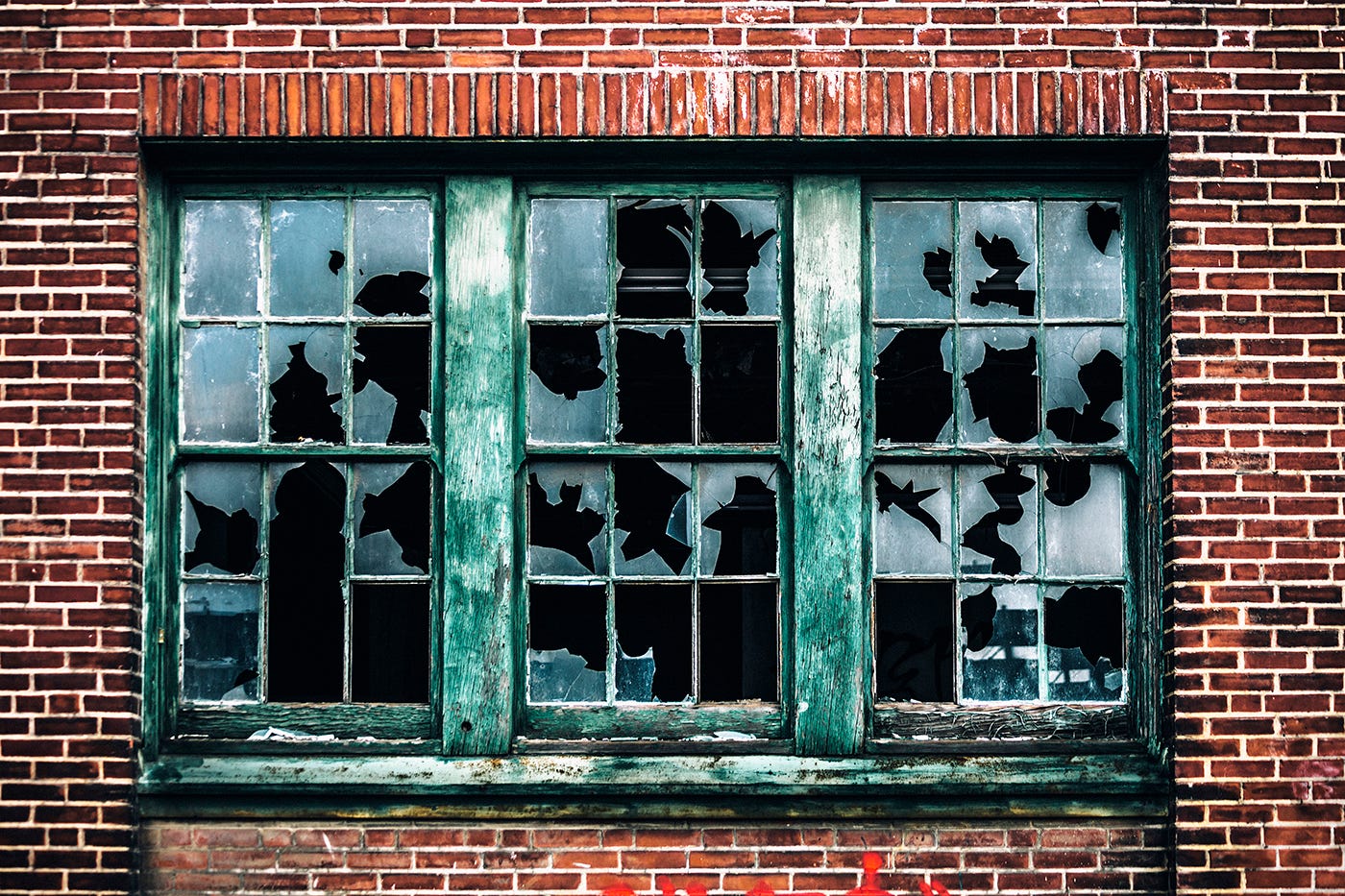 Researchers Find Little Evidence for 'Broken Windows Theory' - News @  Northeastern