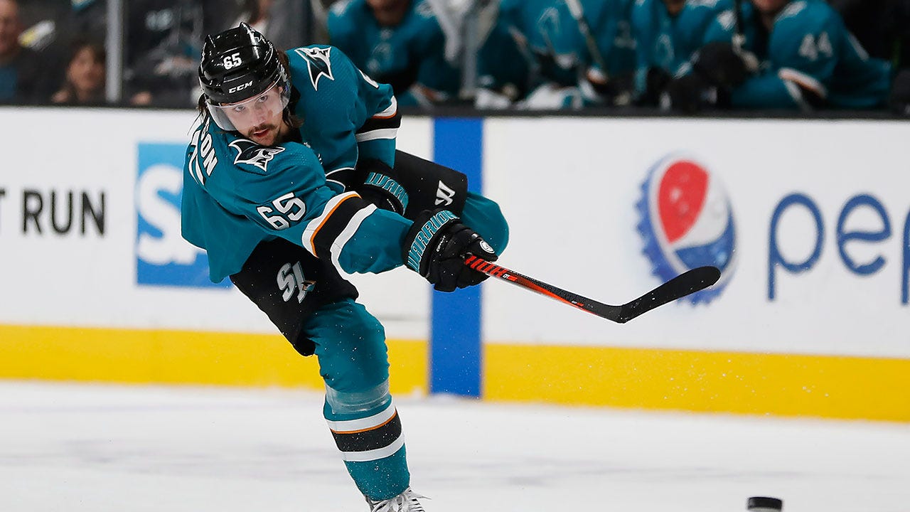 Truth By Numbers: Is Erik Karlsson really struggling in San Jose? -  Sportsnet.ca