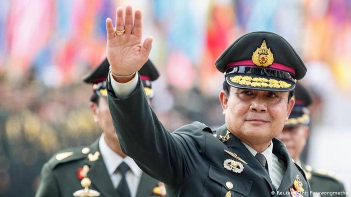 Thai PM Prayuth Chan-ocha moves to ′consolidate military power′ | Asia| An  in-depth look at news from across the continent | DW | 01.04.2015