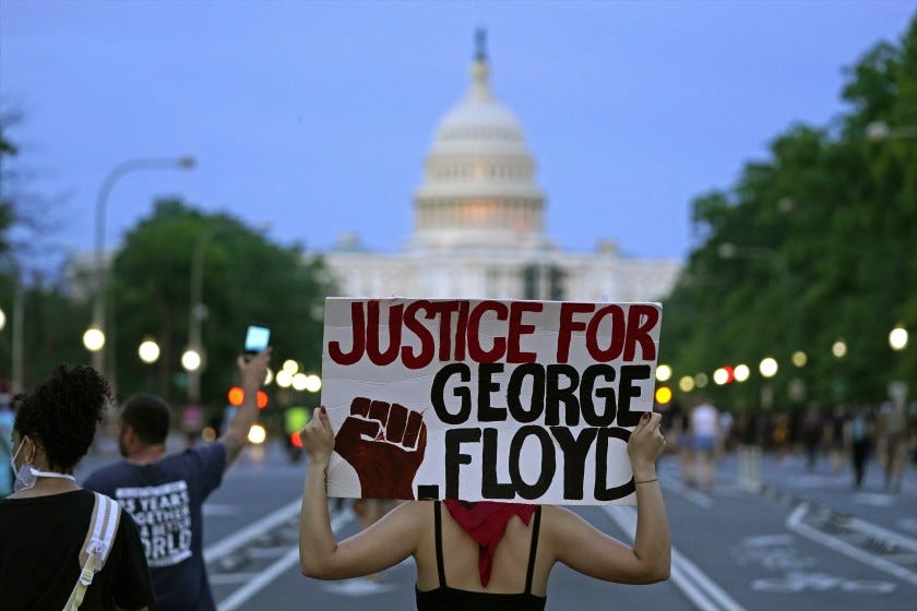 Trump tweets criticize protesters of George Floyd killing - Los ...